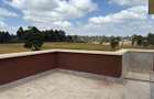 4 Bed Townhouse with En Suite in Banana - 10