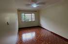 5 Bed Townhouse with En Suite in Lavington - 12