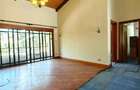 5 Bed Villa with En Suite in Lake View - 11