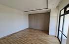 3 Bed Apartment with En Suite in Riverside - 3