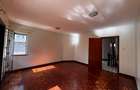 4 Bed Townhouse with En Suite in Runda - 16
