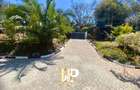 4 Bed House with En Suite in Loresho - 14