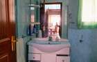 2 Bed House with En Suite in Rosslyn - 11
