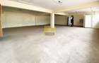 Warehouse with Lift in Ngara - 4