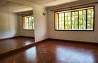 5 Bed House with En Suite in Runda - 14