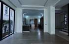 5 Bed Townhouse with En Suite in Lavington - 3