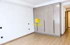 3 Bed Apartment with En Suite in Riverside - 7