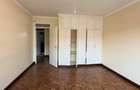 4 Bed Apartment with Parking at Off - Dennis Pritt Road - 7