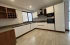 2 Bed Apartment with En Suite in Rhapta Road - 5