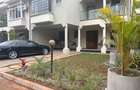 4 Bed Townhouse with En Suite in General Mathenge - 6