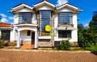 4 Bed House with En Suite in Rosslyn - 10