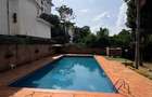 5 Bed Townhouse with En Suite at Riverside Drive - 3