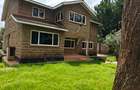 4 Bed Townhouse with En Suite at Lavington - 1