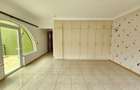 4 Bed Townhouse with En Suite in Riverside - 10