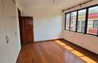 5 Bed Townhouse with En Suite at Convent Drive - 6
