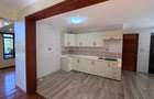 5 Bed Villa with En Suite in Runda - 8