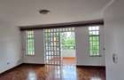 4 Bed Townhouse with En Suite at Rosslyn Garden - 10
