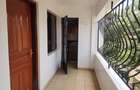 3 Bed Apartment with En Suite at Hatheru Road - 4