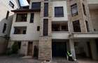 4 Bed Villa with En Suite in Lavington - 1