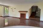 5 Bed Townhouse with En Suite at Lavington - 8
