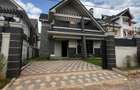 4 Bed House with En Suite at Membley - 1