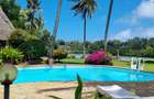 1 Bed Villa with En Suite at La-Marina - 6