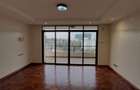 4 Bed Apartment with En Suite at Riverside Drive - 9