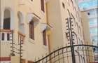 3 Bed Apartment with En Suite at Links Road - 26
