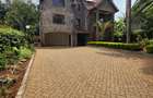 5 Bed Villa with En Suite in Lavington - 2