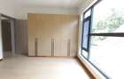 5 Bed Townhouse with En Suite in Lavington - 9