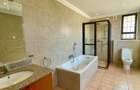4 Bed Townhouse with En Suite in Runda - 11
