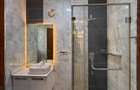 6 Bed House with En Suite in Nyari - 7