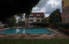 3 Bed Apartment with En Suite in Lavington - 17