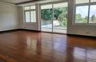 5 Bed House with En Suite in Runda - 13