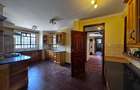 5 Bed Townhouse with En Suite in Runda - 12