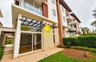 5 Bed House with En Suite in Lavington - 4