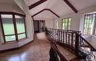 5 Bed House with En Suite in Runda - 12
