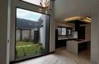 5 Bed House with En Suite in Nyari - 9