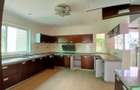 4 Bed Townhouse with En Suite at Riverside Drive - 8