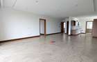 3 Bed Apartment with En Suite in Parklands - 9