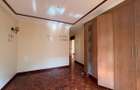 4 Bed Townhouse with En Suite in Lavington - 6