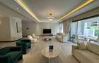 3 Bed Apartment with En Suite at Riverside - 4