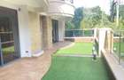 4 Bed Apartment with En Suite at Riverside Drive - 17