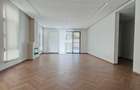 5 Bed House with En Suite in Lavington - 3