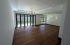 4 Bed Apartment with En Suite in Rosslyn - 15