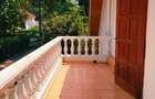 5 Bed Villa with En Suite in Rosslyn - 12