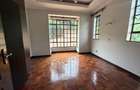 4 Bed Townhouse with En Suite at Rosslyn - 5