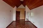 5 Bed Townhouse with En Suite in Lavington - 17
