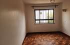 3 Bed Apartment with En Suite at Hatheru Road - 6