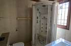 4 Bed House with En Suite in Hill View - 9